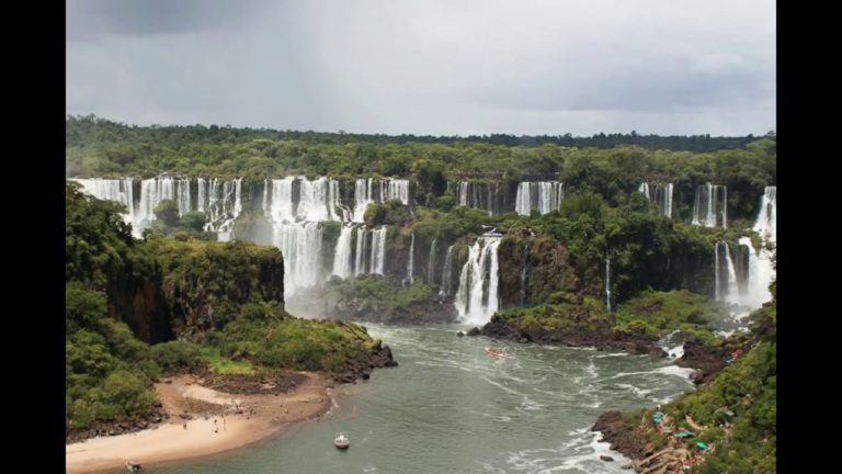 Iguazu Falls Vacation Travel Guide | Expedia