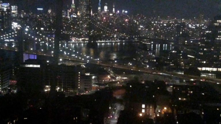 Live NYC Brooklyn Bridge & Manhattan cam